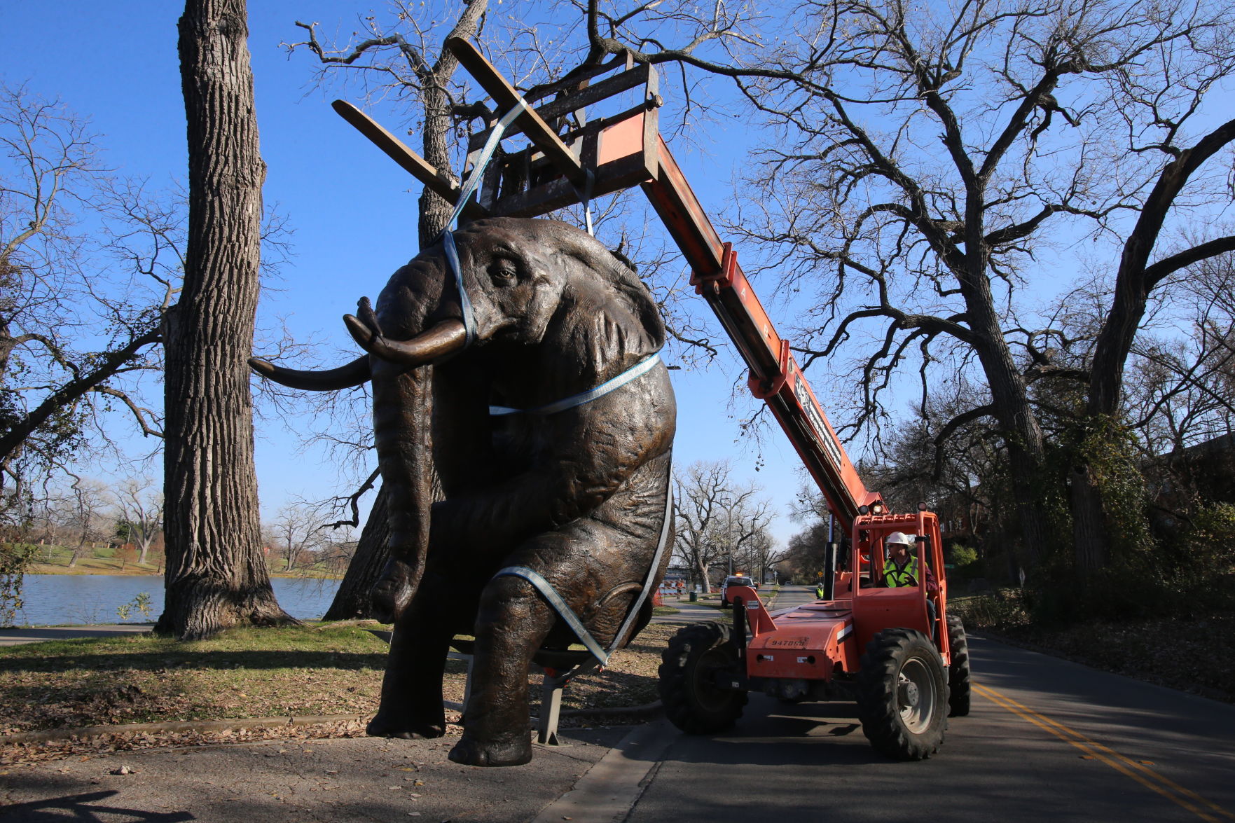 park statue - elephant
